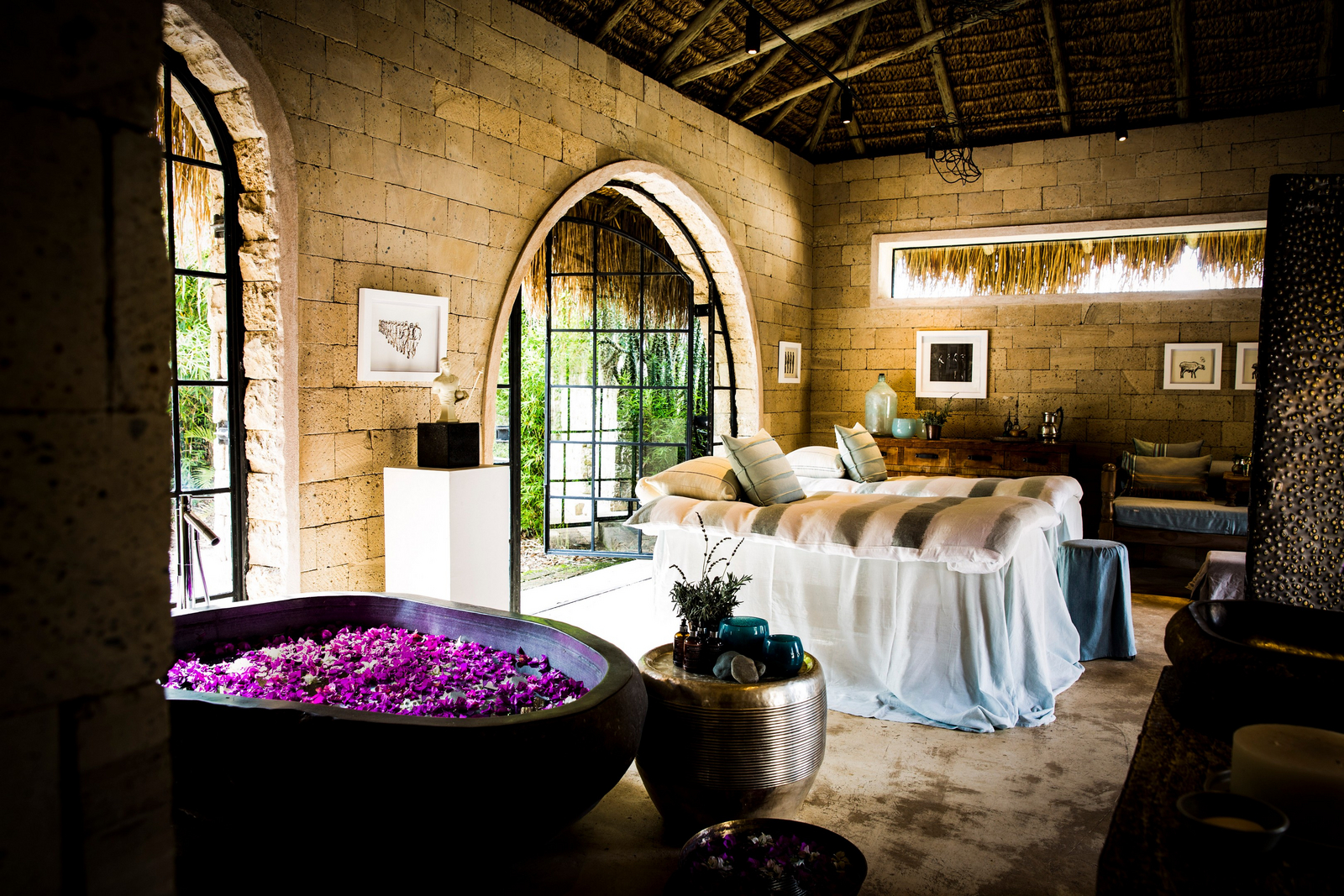 Segera Retreat Segera Retreat: Blütenbad