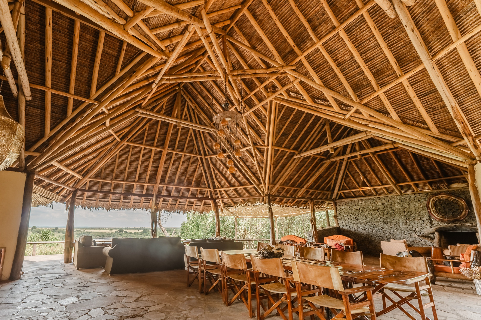 Tangulia Mara Camp Tangulia Mara Camp: Lounge und Essbereich unter Holzdach