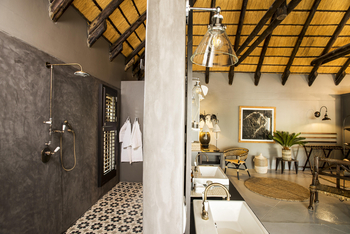 Villa Mushara: Gästebad