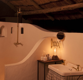 Nsefu Camp: Dusche und Waschbecken