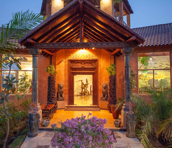 Bamboo Forest Safari Lodge: Blick in die Lobby