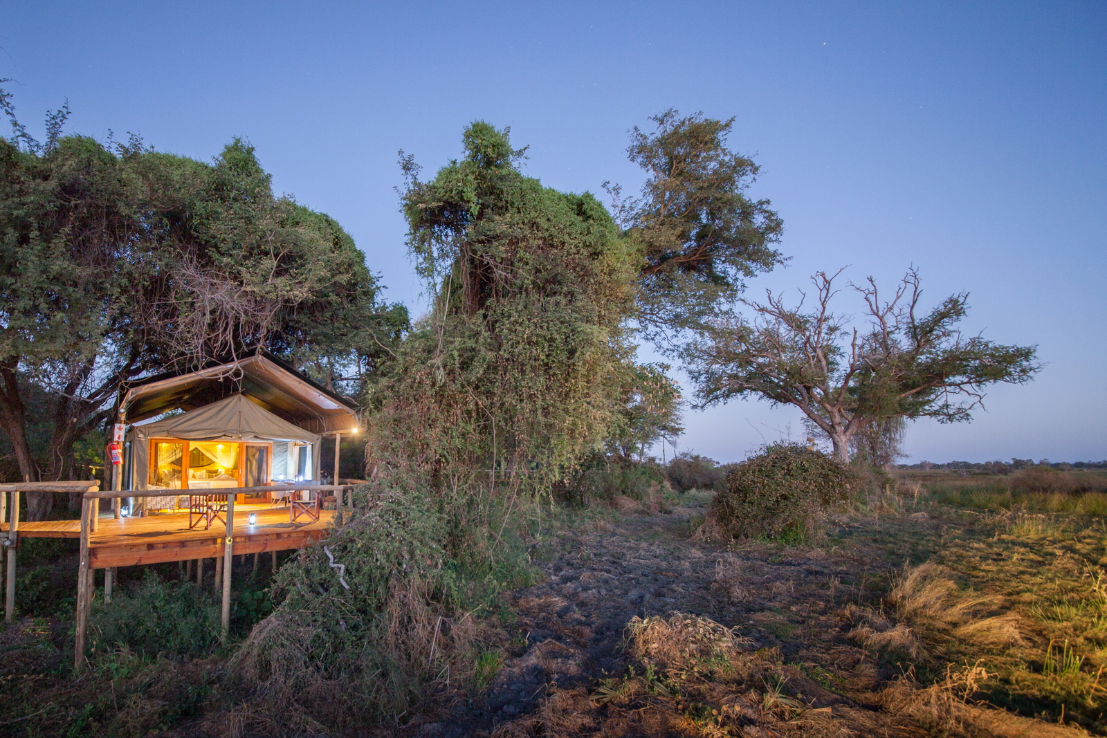 Rra Dinare Camp Rra Dinare Camp: Beleuchtetes Zelt