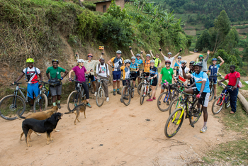 Chameleon Hill Forest Lodge: Gruppenbild Mountainbike