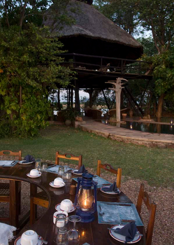 Musango Safari Camp: Zentralbereich