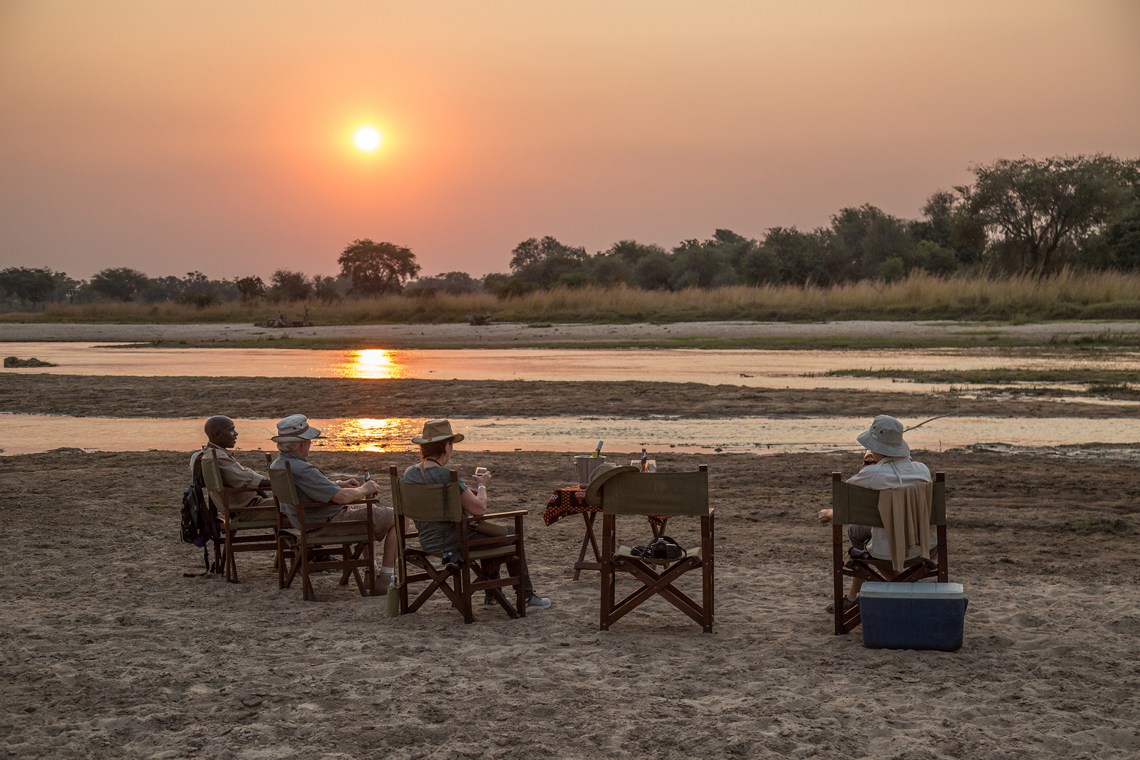 Mwaleshi Camp Mwaleshi Camp: Sundowner