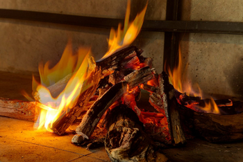 Naankuse @ Utopia: Kaminfeuer