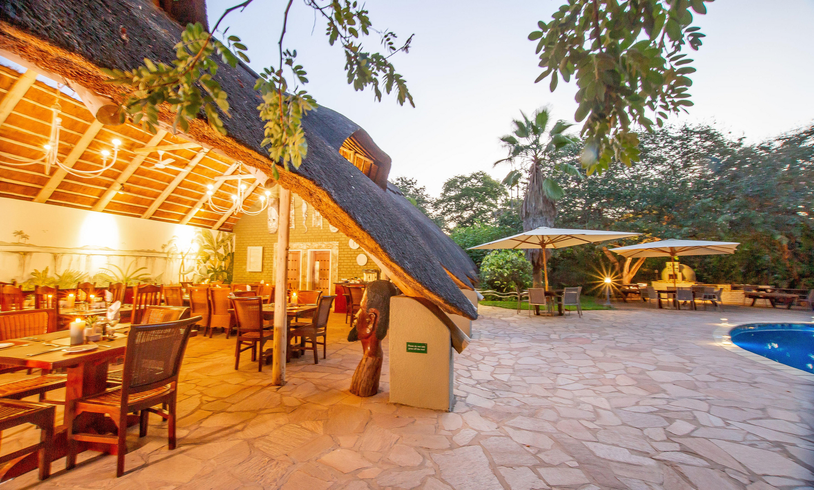 Bayete Guest Lodge Bayete Guest Lodge: Lounge und Terrasse