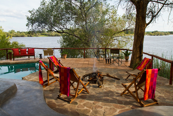 Chundukwa River Lodge: Terrasse