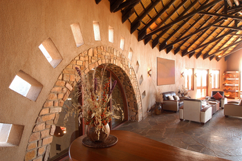 GocheGanas: Rezeption und Lounge