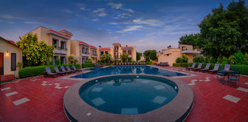 Jungle Vilas: Pool mit Kinderbecken