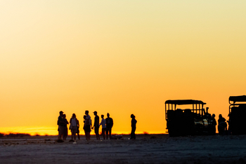 Nata Lodge Nata Lodge: Abend