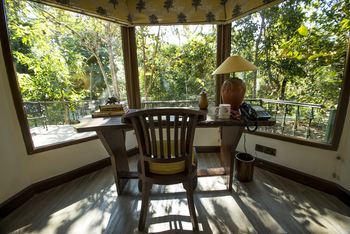 Singinawa Jungle Lodge: Schreibtisch im Cottage