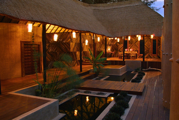 Luangwa River Camp: Teiche