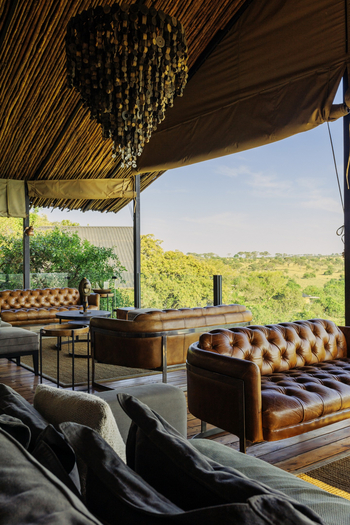 Nimali Mara Camp: Loungebereich mit Blick nach draußen
