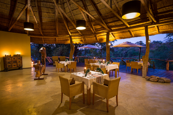 Mkulumadzi Lodge: Speisesaal