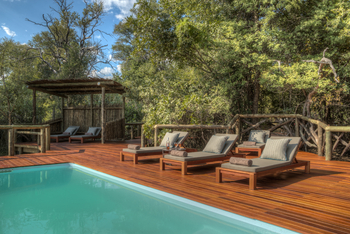 Camp Moremi: Zentrale Einrichtungen