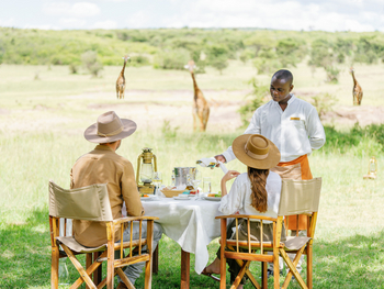 Mara Bushtops: Bush Lunch