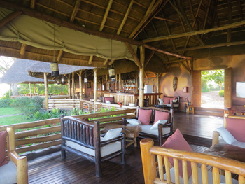 Katara Lodge: Lounge und Bar