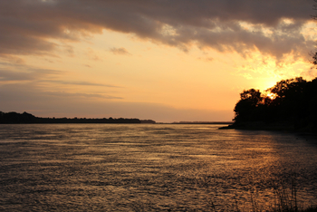 Vundu Camp Vundu Camp: Sonnenaufgang über dem Sambesi