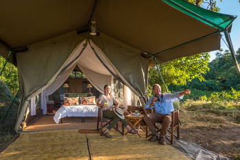 John's Camp John's Camp: Gästezelt - Außenansicht