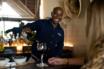 Kwandwe Great Fish River Lodge: An der Bar