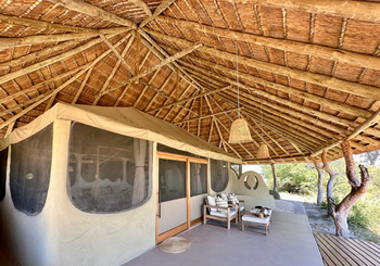 Moela Safari Lodge Moela Safari Lodge: Luxury Suite - Reetdach