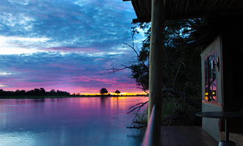 Ndhovu Safari Lodge: River Suite