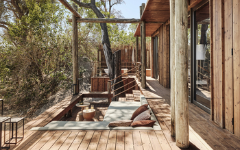 Sanctuary Baines Camp: Sunken Lounge