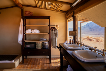 Wolwedans Desert Lodge: Gästebad