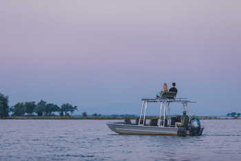 Classic Zambia Safaris Classic Zambia Safaris: Motorbootexkursion