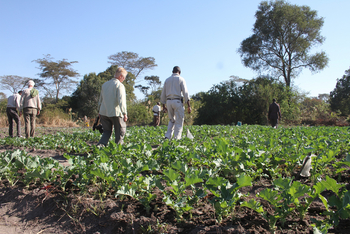 KaingU Safari Lodge: Farmbesuch