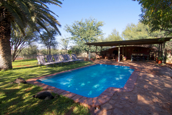 Bagatelle Kalahari Game Ranch: Swimming Pool