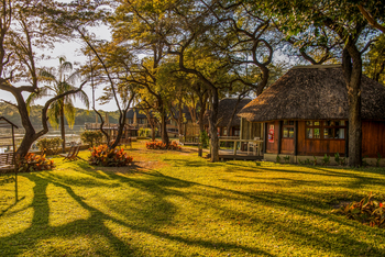 Hakusembe River Lodge: Garten
