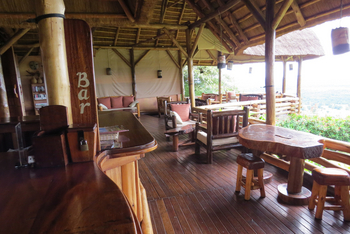 Katara Lodge: Offene Front