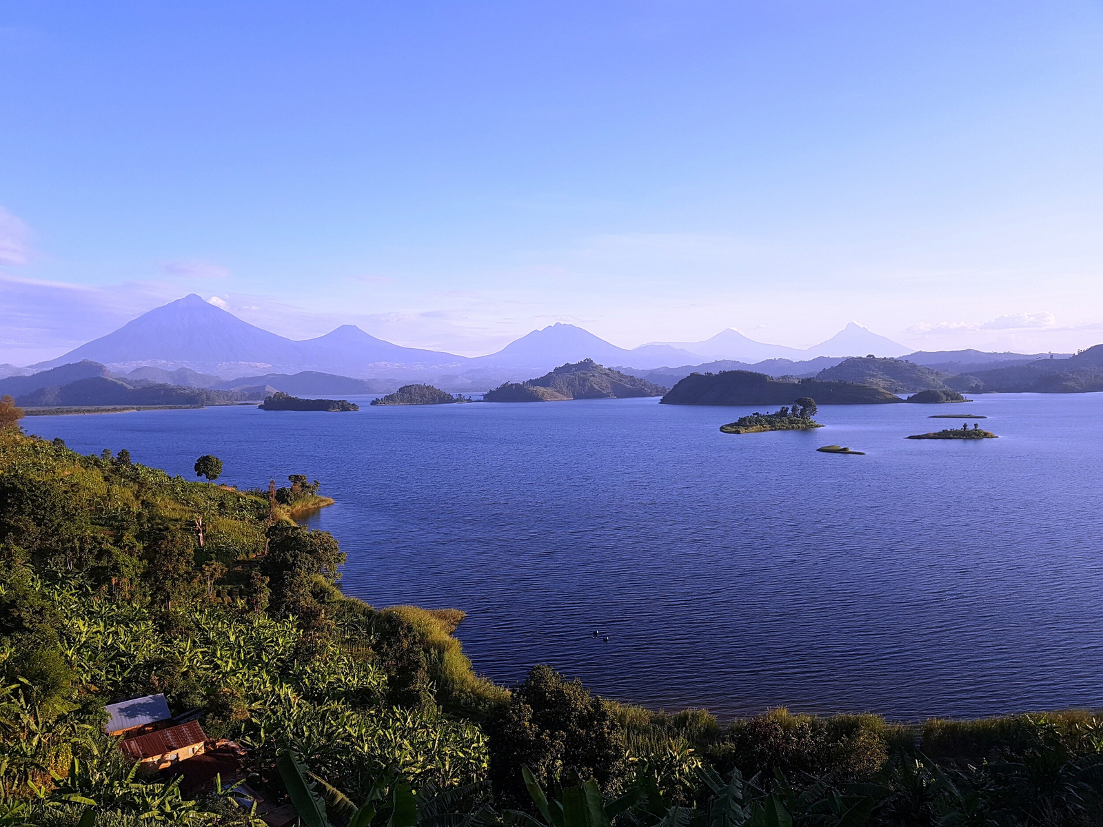 Mutanda Lake Resort Mutanda Lake Resort: Spektakuläre Landschaft
