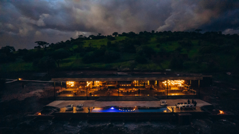 Asanja Nyasirori: Hauptgebäude