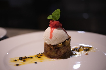 Mkomazi Wilderness Retreat: Edles Passionsfrucht-Dessert mit Minze am Abend