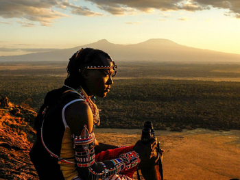 Campi ya Kanzi: Walking Safari