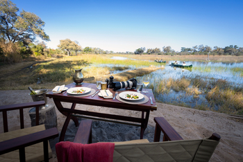 Okavango Explorers Camp Okavango Explorers Camp: Ankunft der Kanus