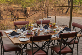 The Wallow Lodge: Lunch