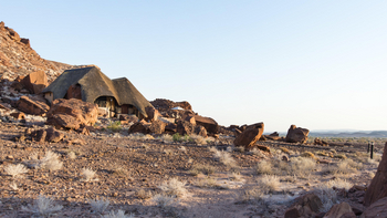 Twyfelfontein Country Lodge: Blick auf die Luxussuite