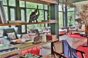 Jim's Jungle Retreat: Carpet Sahib's Cafe