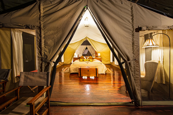 Karen Blixen Camp: Luxury Tent - Blick ins Innere