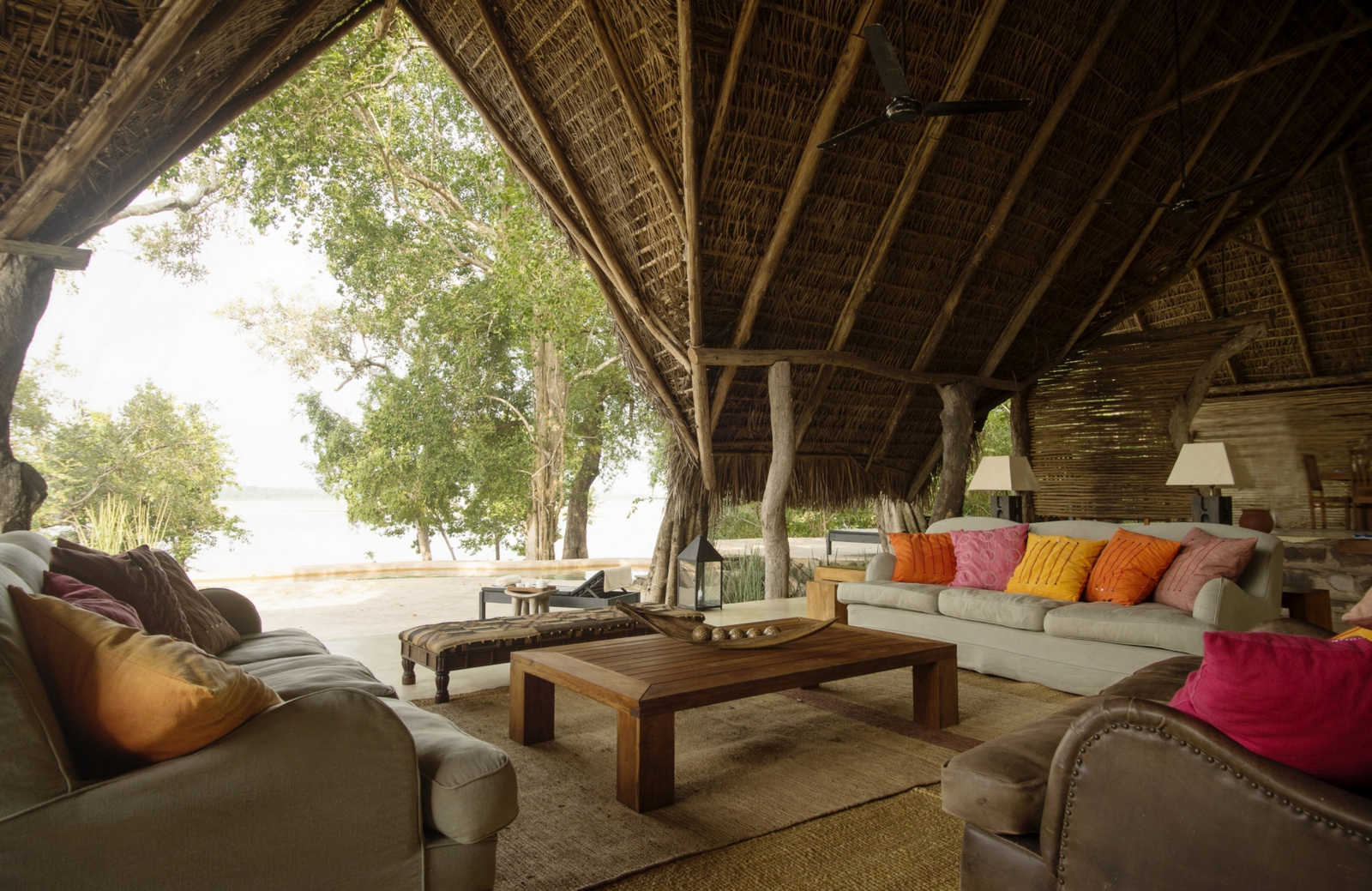 Kiba Point Selous Kiba Point Selous: Kühle Lounge