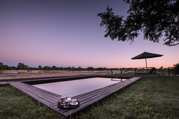 Shawa Luangwa Camp: Kaffee am Pool