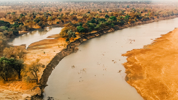 Shawa Luangwa Camp: Luangwa River