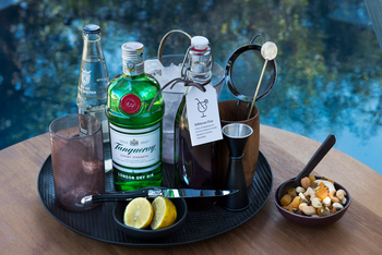 andBeyond Grumeti Serengeti River Lodge: Personal Bar