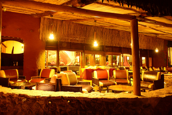 Amboseli Serena Safari Lodge: Lounge