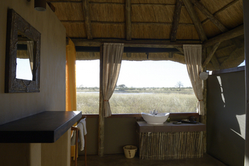 Camp Hwange: Privates Bad