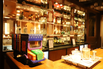 Chandela: Tavern The Bar